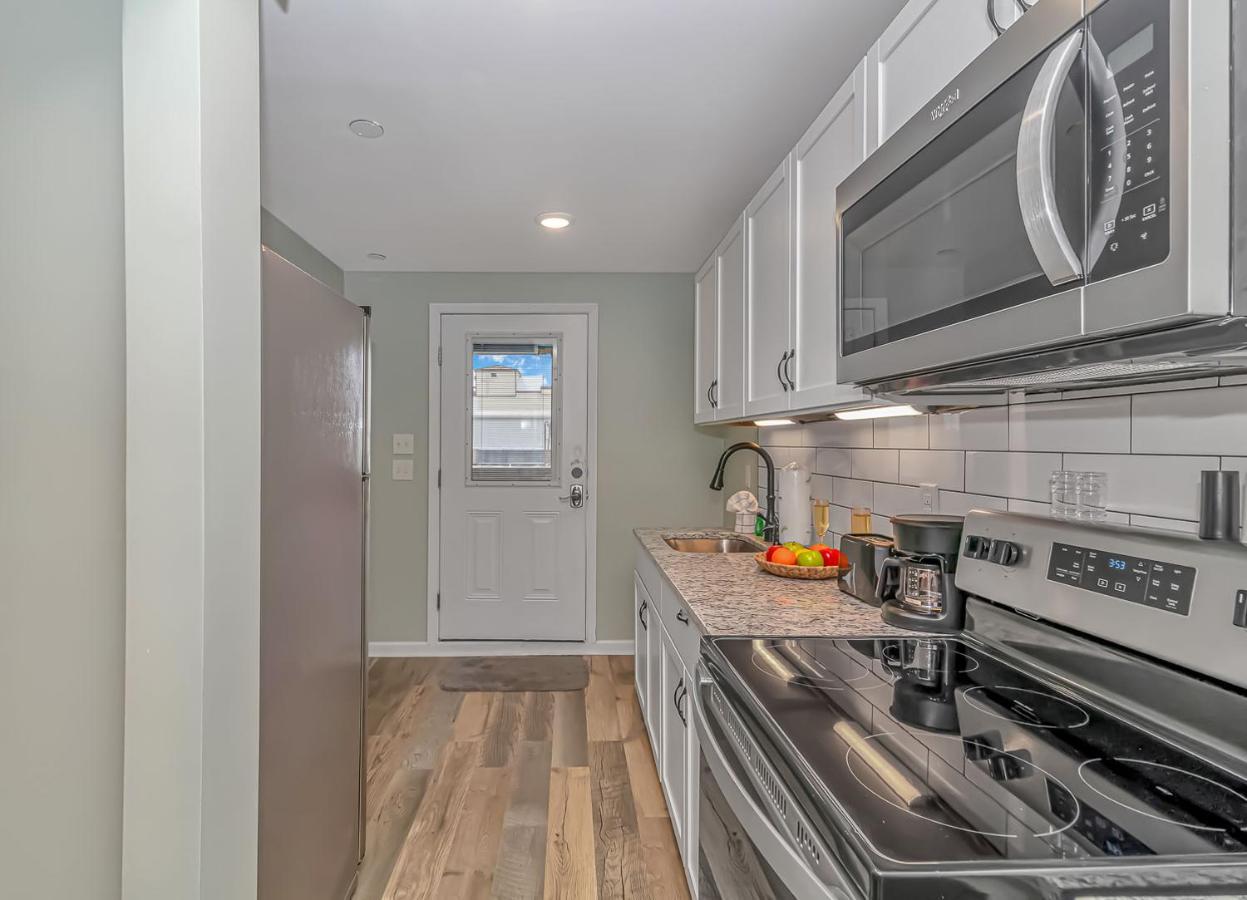 Atlantic Retreat: Pet-friendly 1br Near Pier *