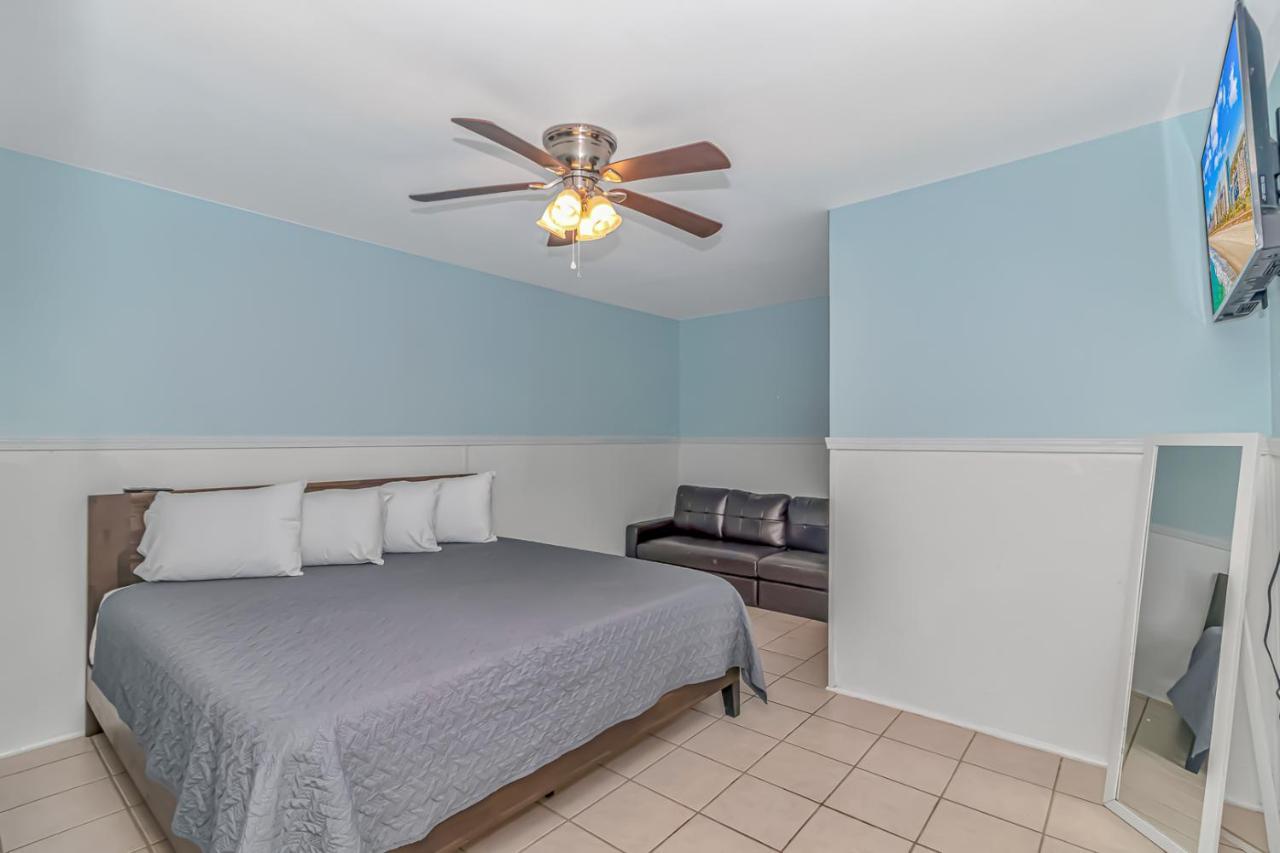 125 Atlantic Avenue Unit E - Pet Friendly! Walk To The And Pier!1br -1ba - Sleeps 2-4 Guests! Myrtle Beach