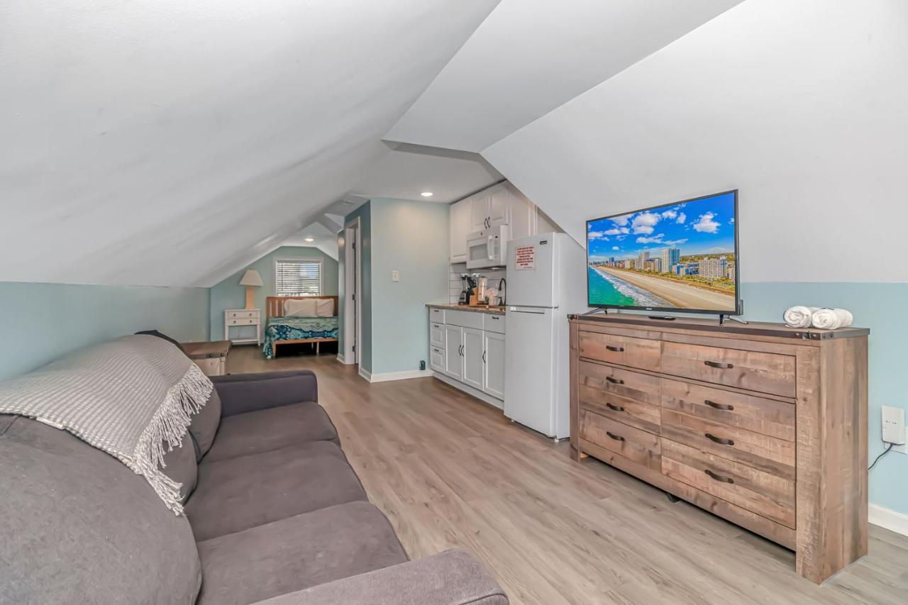 125 Atlantic Avenue Unit G2 -pet Friendly! Loft -sleeps 2-4 Guests! Holiday home Myrtle Beach