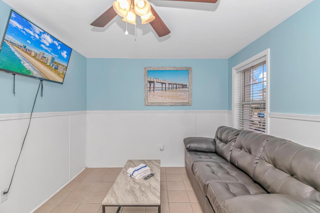 Atlantic Avenue Retreat Holiday home Myrtle Beach