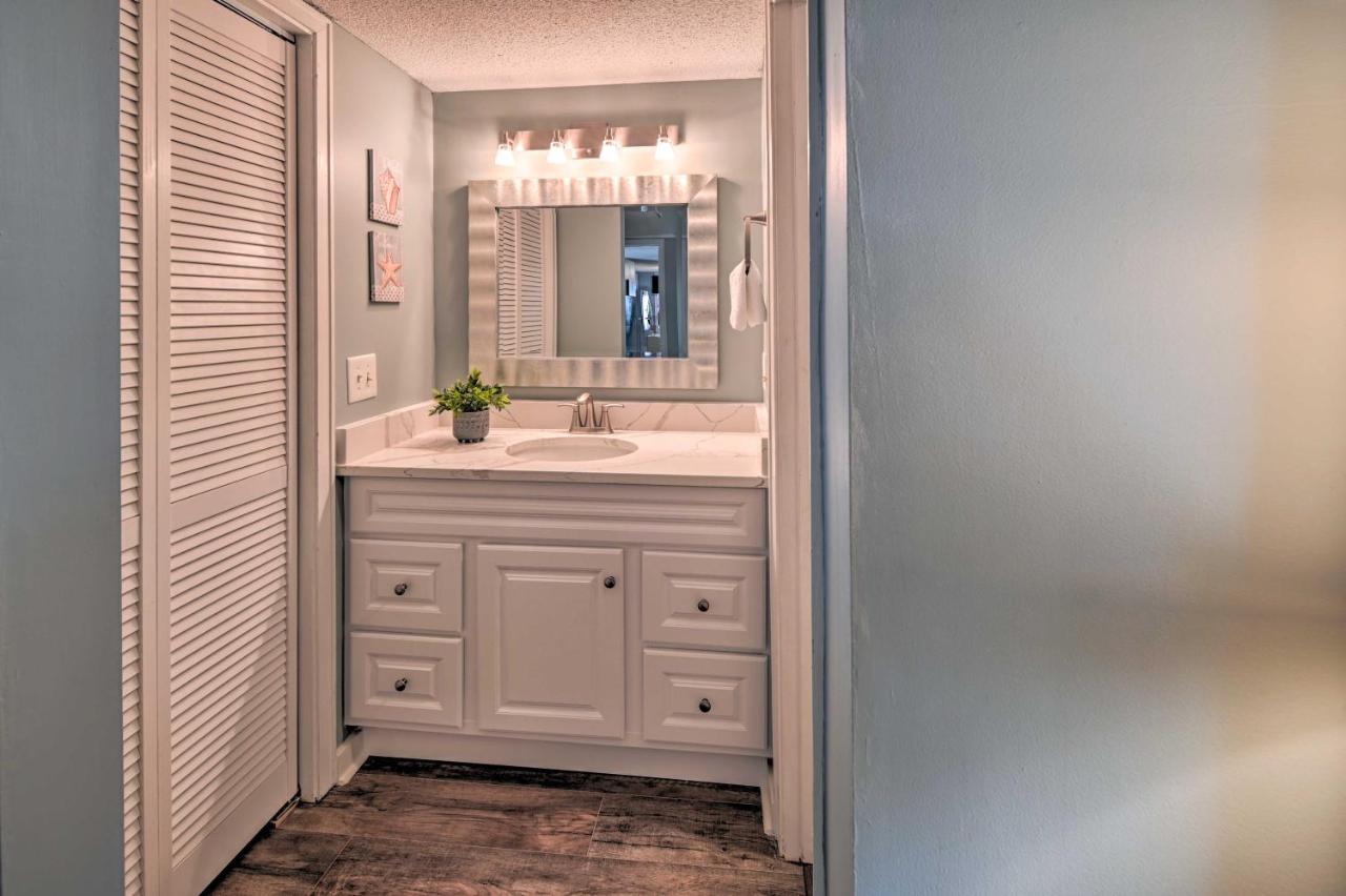 Apartment Myrtle Retreat With Sunroom Walk To Beach! *