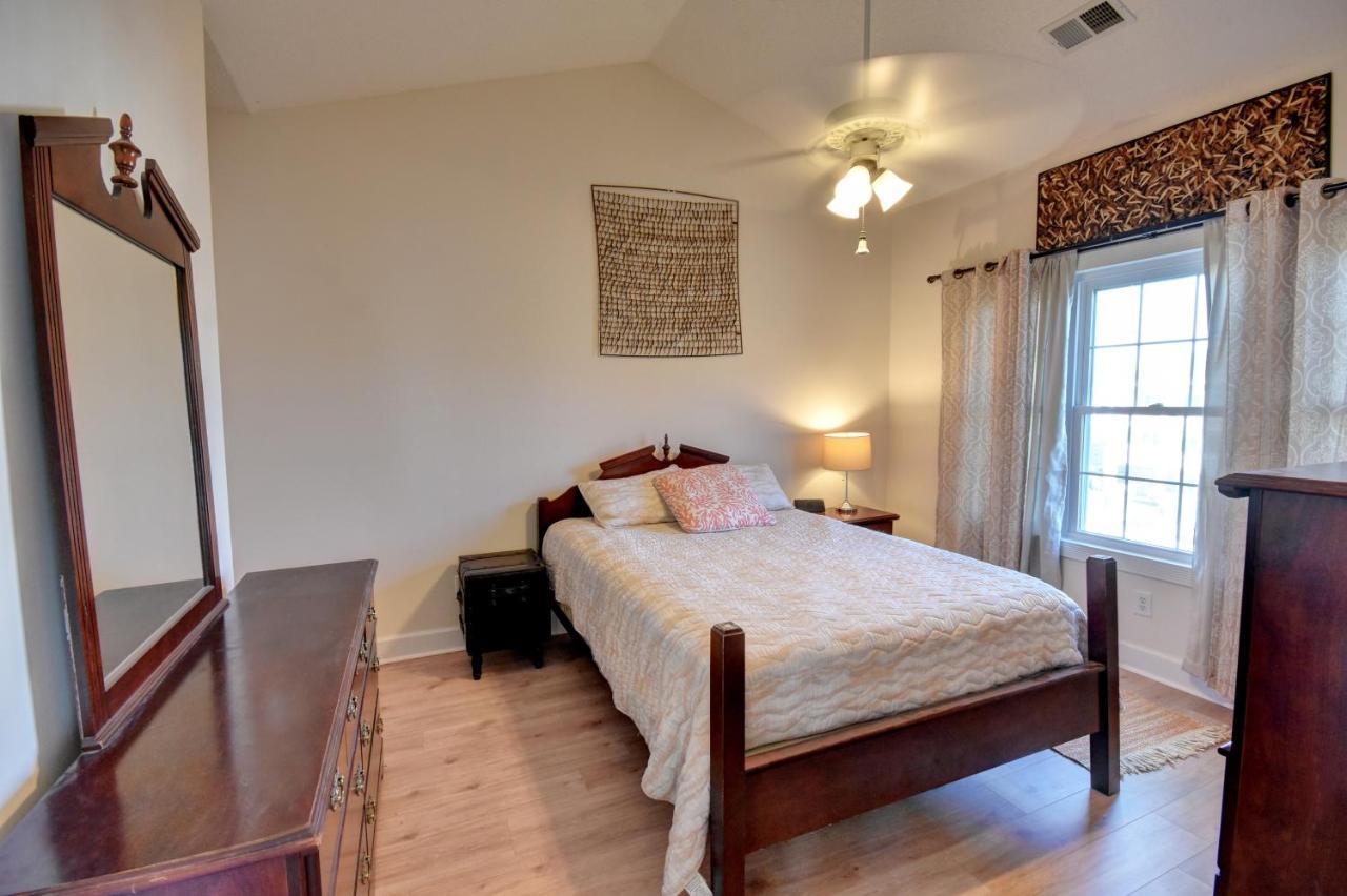 4830 Carnation Cir Magnolia North