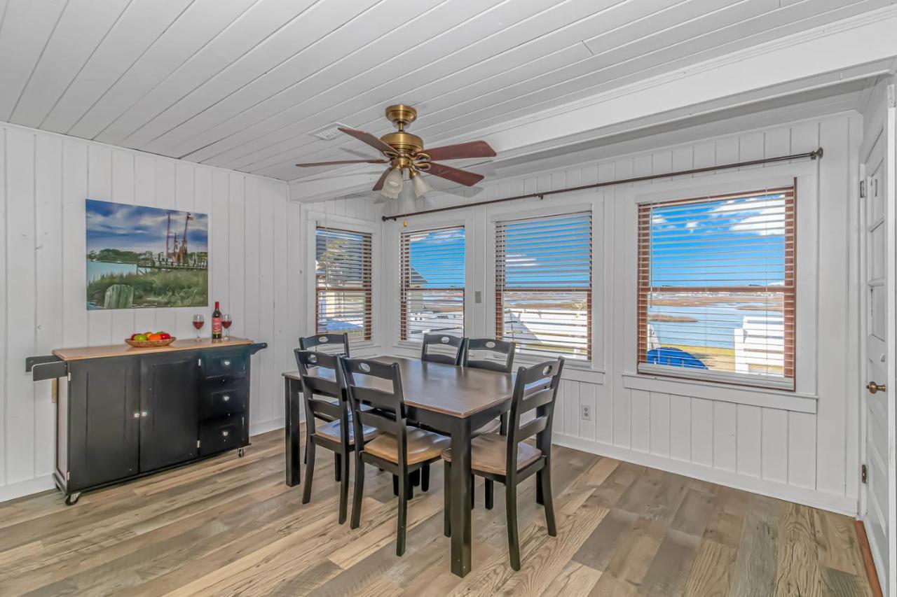 Pet Friendly Beach House! Private Dock On Channel! Private Pool! 5 Bedroom - 3 Bath! * Myrtle Beach