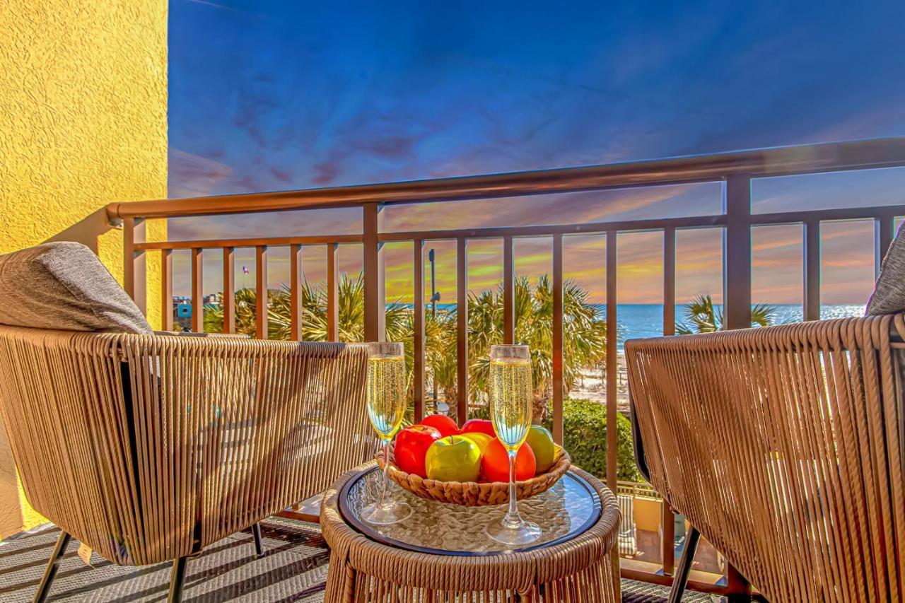 Holiday home Oceanfront 1bedroom Sleeps 6 Holiday Pavilion Condominium Tower 311 *