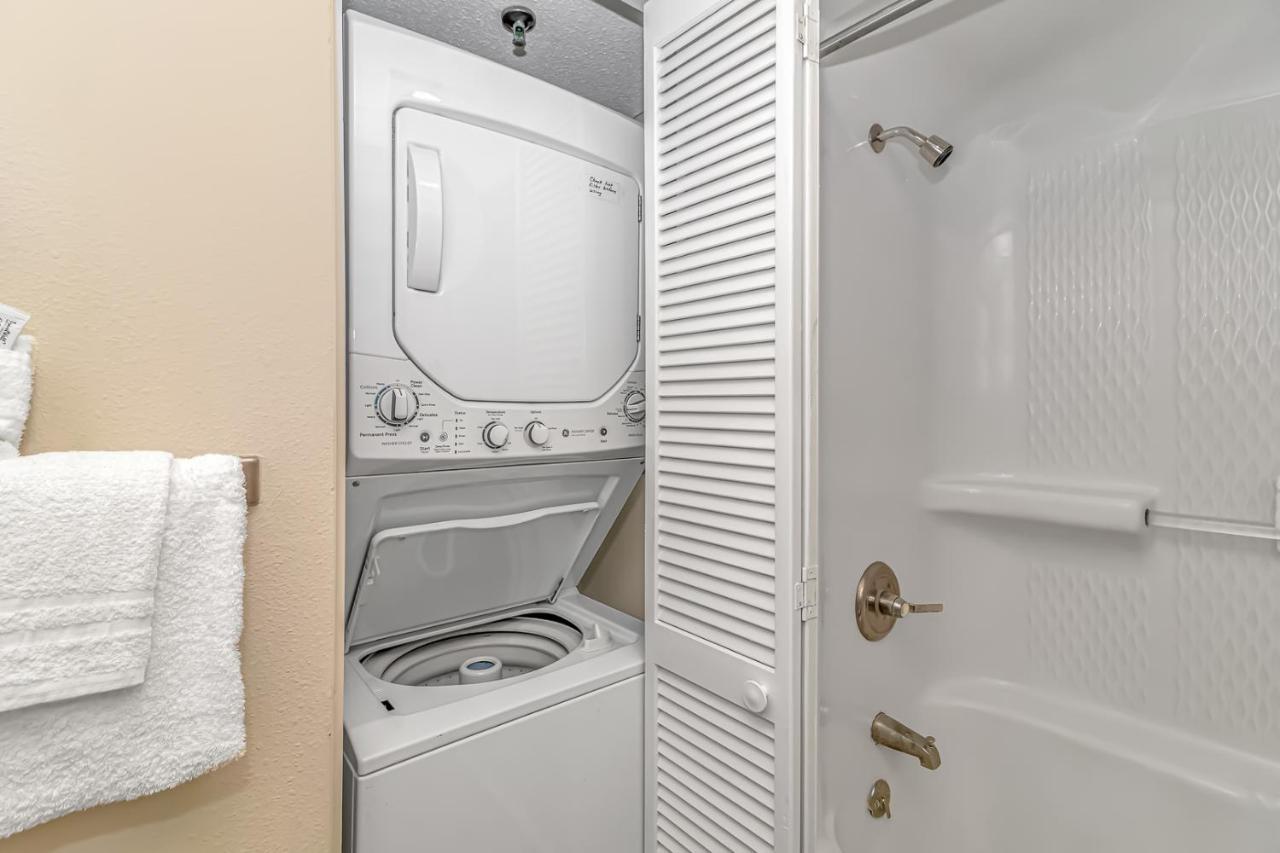 Colony Ocean View - 2 Bedroom, 2 Bath - Perfect For 8! Holiday home *