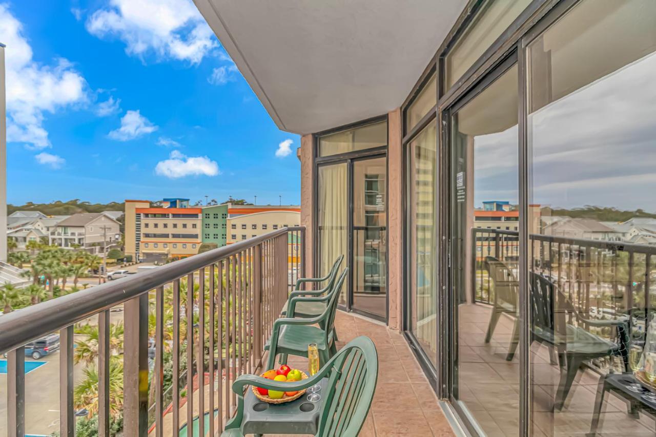 Holiday home Colony Ocean View - 2 Bedroom, 2 Bath - Perfect For 8! *