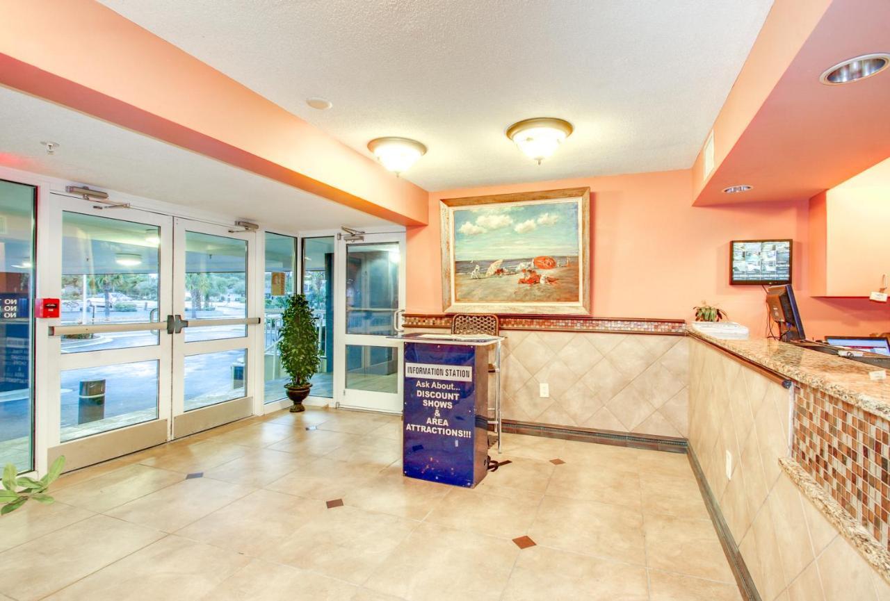 Sunny And Bright Oceanfront In Atlantica Near Boardwalk *