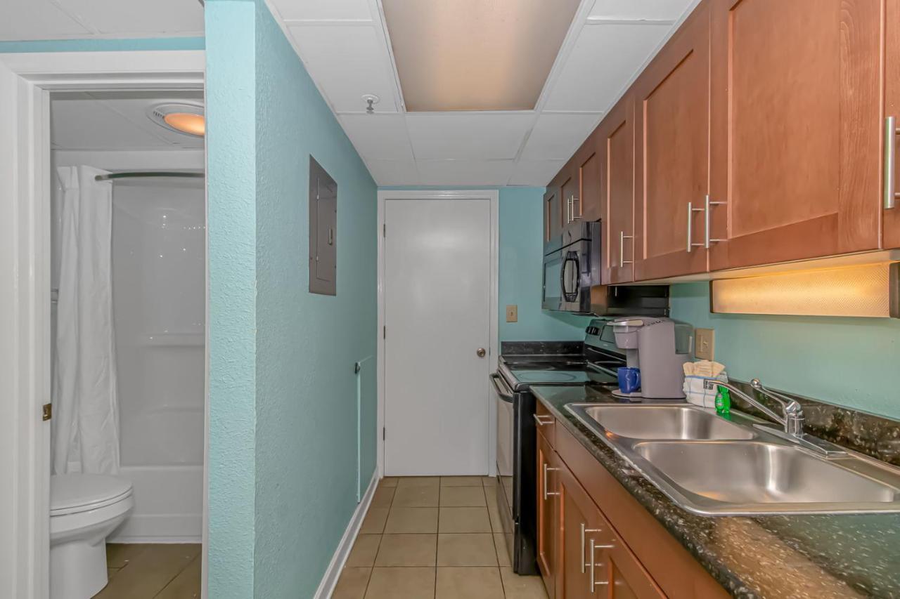 Oceanfront 1bedroom Sleeps 6 Holiday Pavilion Condominium Tower 311 Myrtle Beach