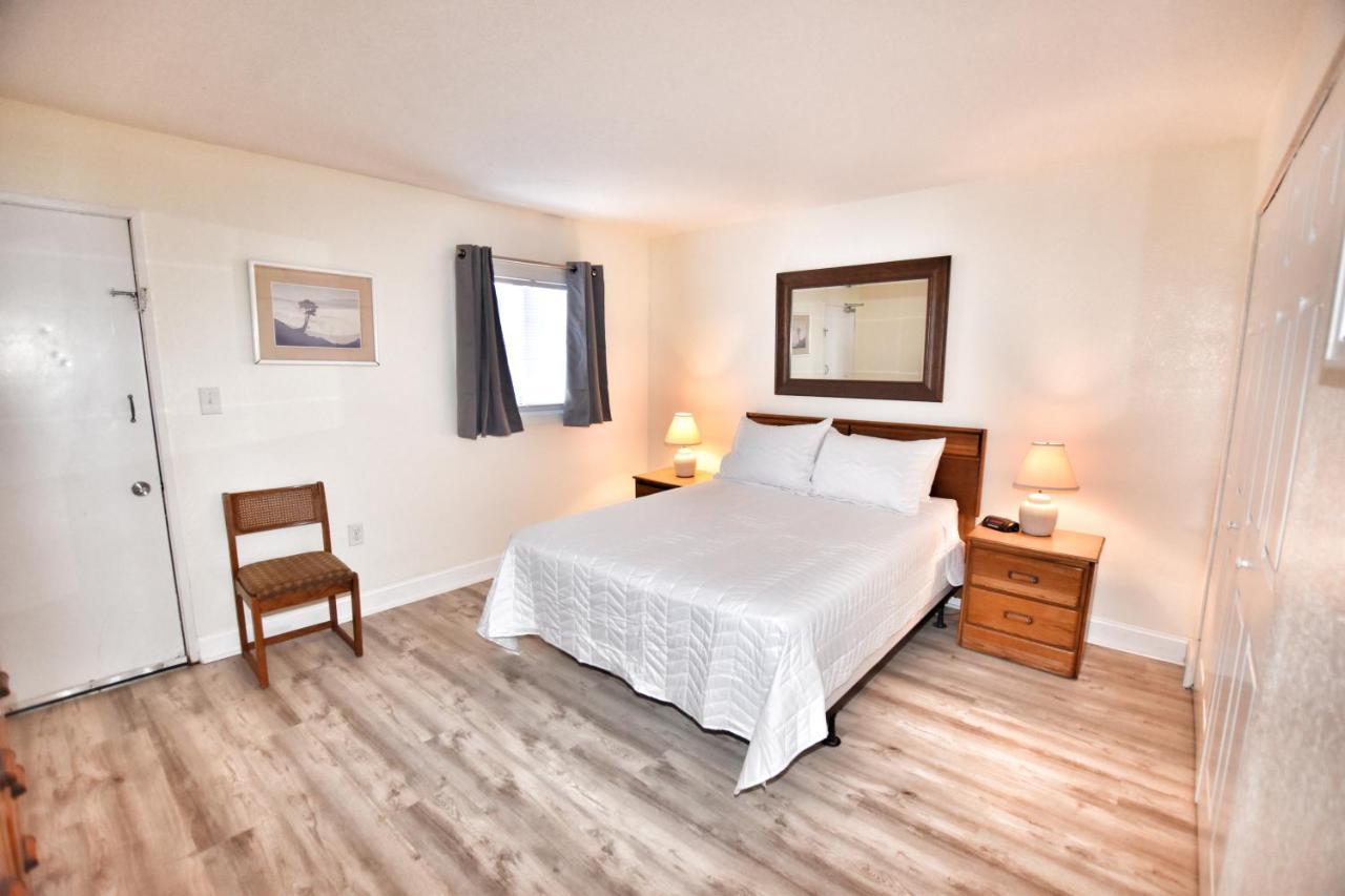 0301 Waters Edge Apartment *