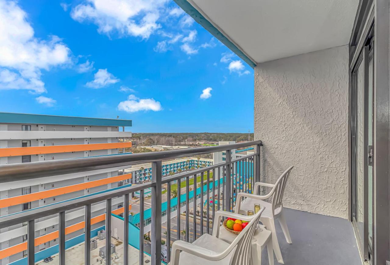 Immaculate! Led Fireplace - Renovated King - Sleeps 4! - Landmark 1508