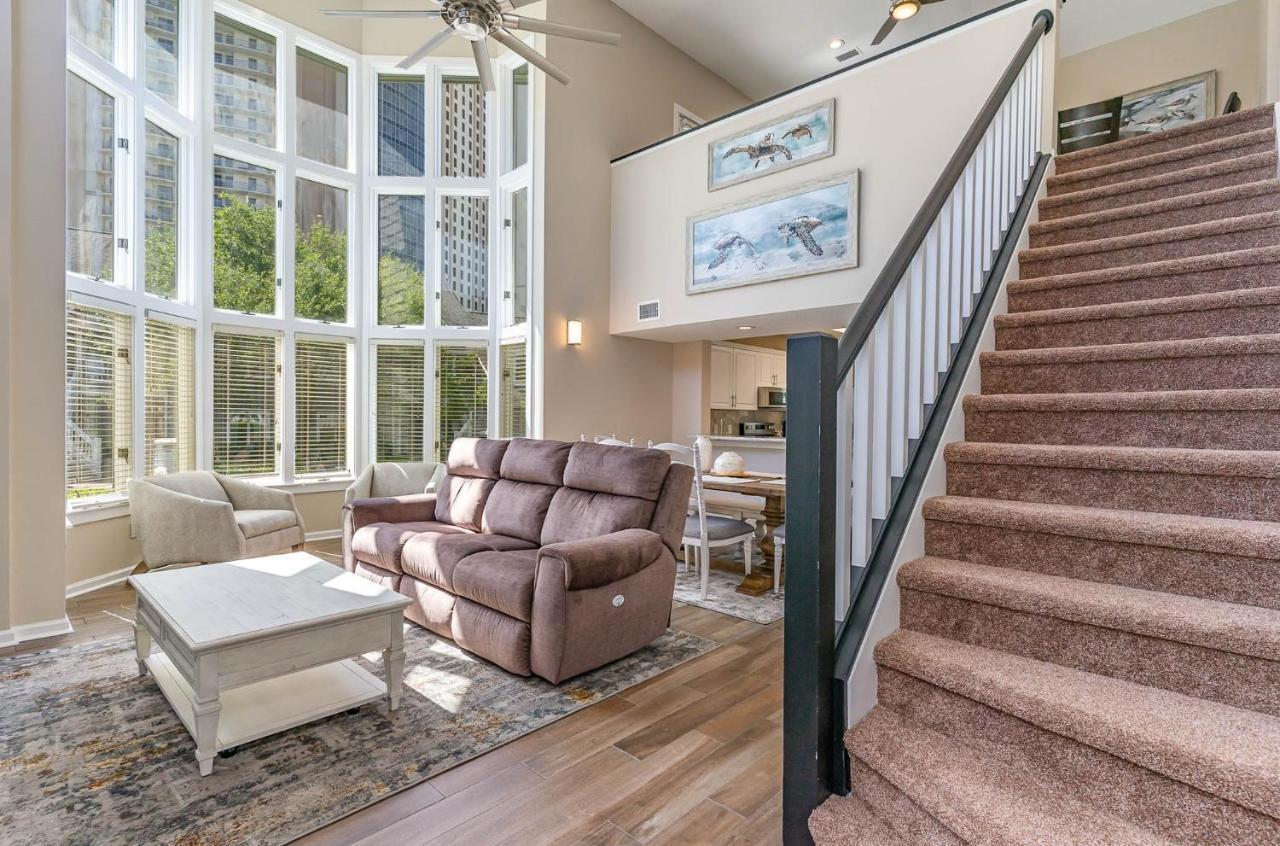 Gorgeous And Spacious 4 Bedroom - 8d Windermere By The Sea Villa