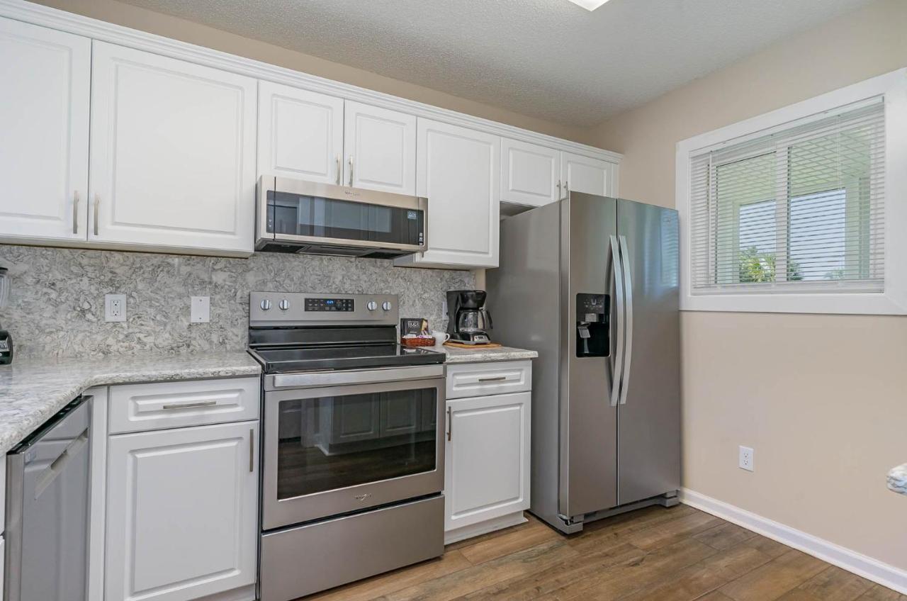 Villa Gorgeous And Spacious 4 Bedroom - 8d Windermere By The Sea *