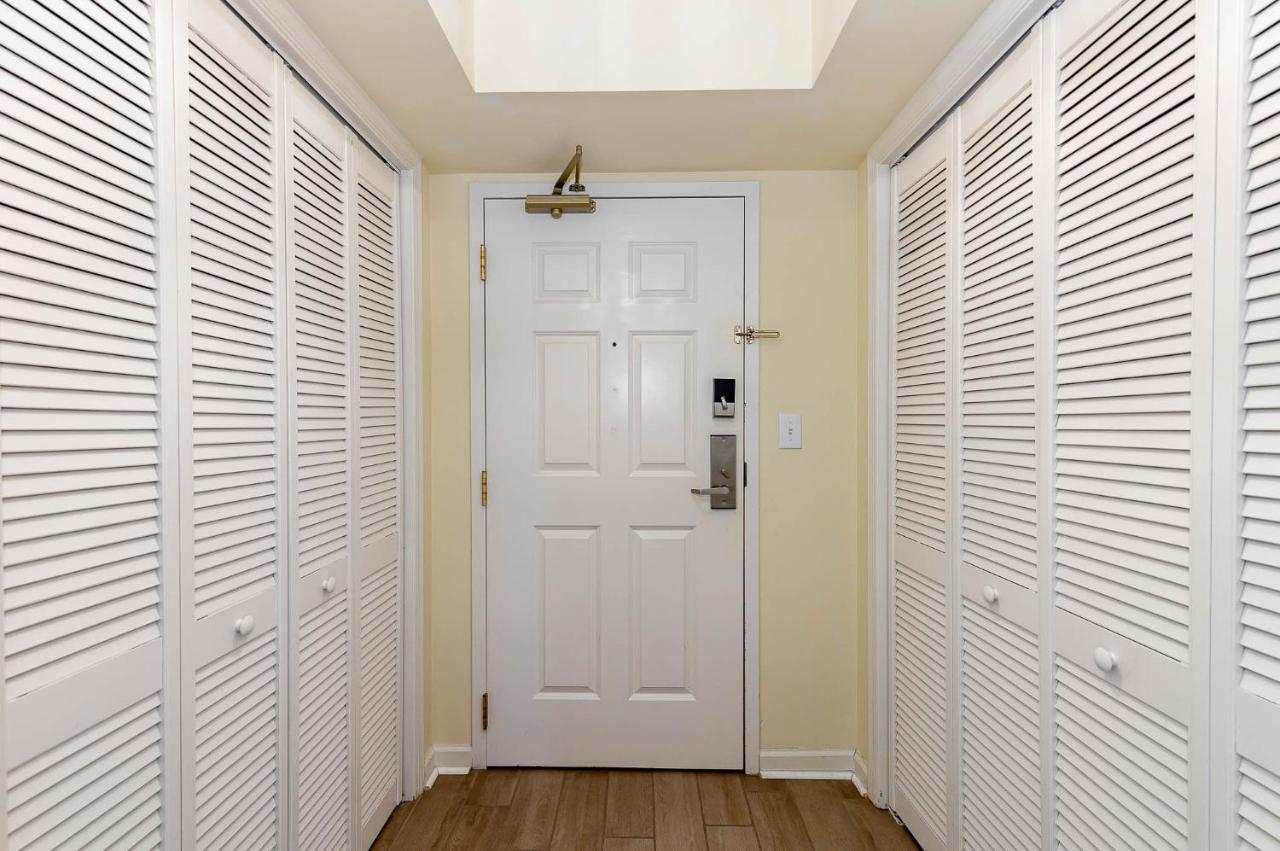 Apartment Ocean Front 2 Bedroom, 2 Bath - 301 Brighton