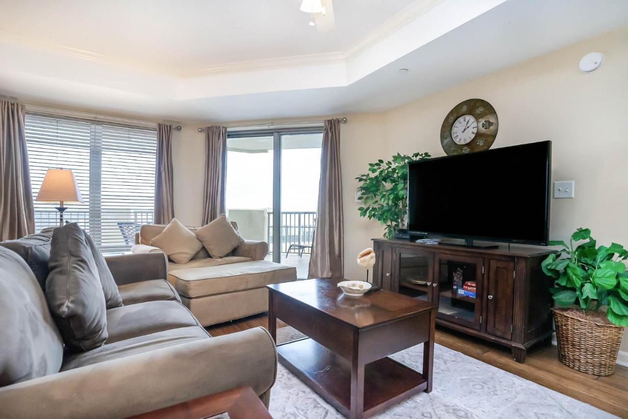 Stylish Oceanview 2 Bedroom Unit - 1603 Royale Palms - Kingston Plantation Apartment
