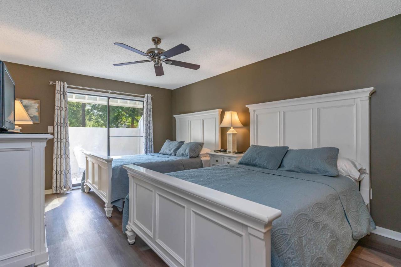 Charming 3 Bedroom Unit Nestled Among The Trees - 15c West Hyde Park * Myrtle Beach