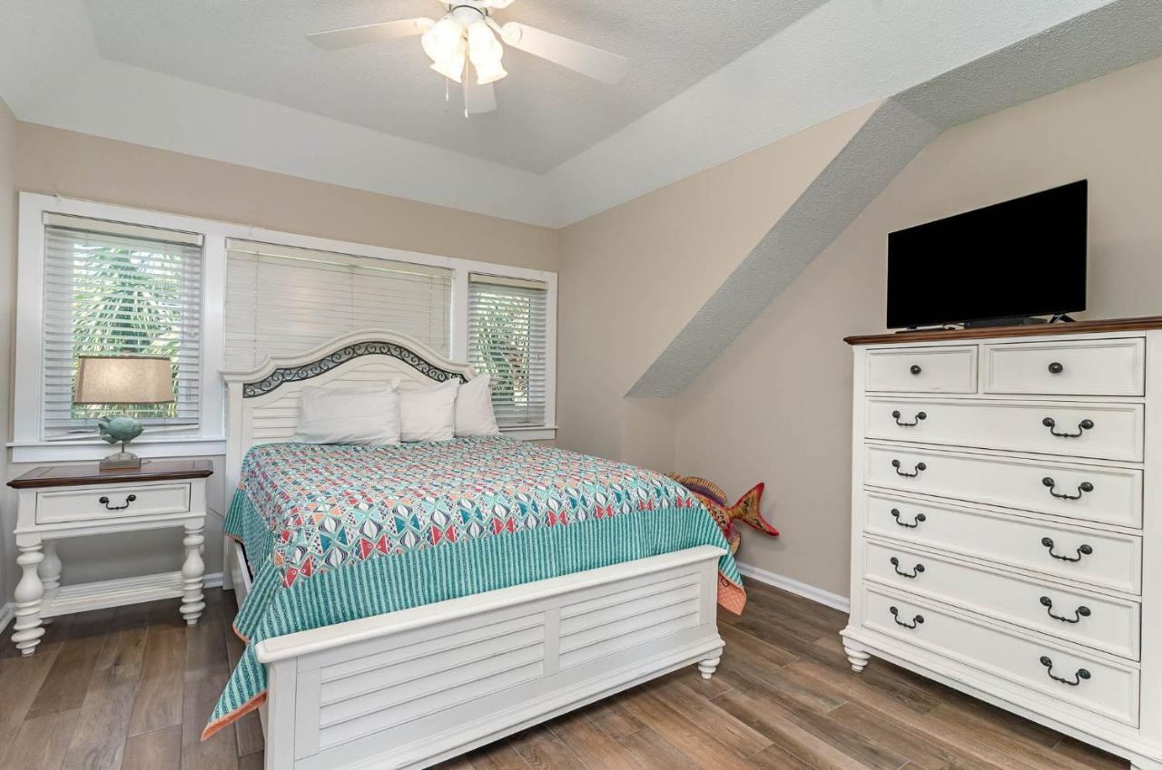 Gorgeous And Spacious 4 Bedroom - 8d Windermere By The Sea *