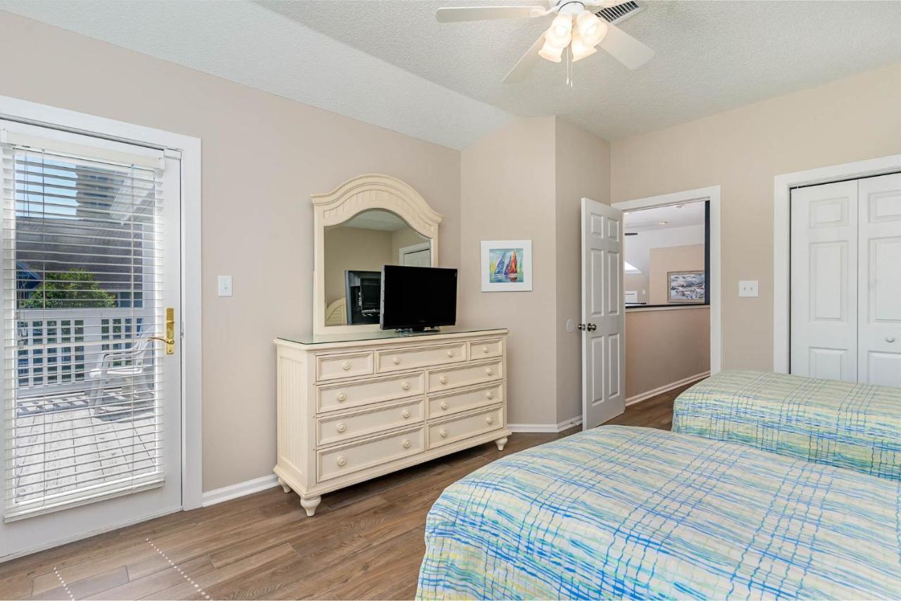 Gorgeous And Spacious 4 Bedroom - 8d Windermere By The Sea *