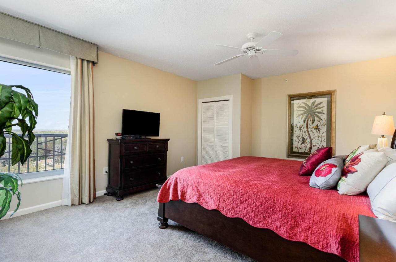 Ocean View 3 Bedroom Unit #1607 Royale Palms Apartment