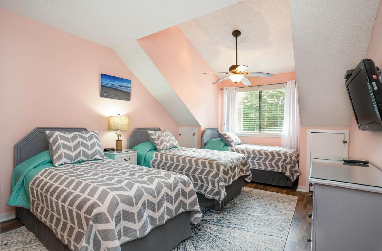 14d Richmond Park - Gorgeously Remodeled 3 Bed, 3 Bath