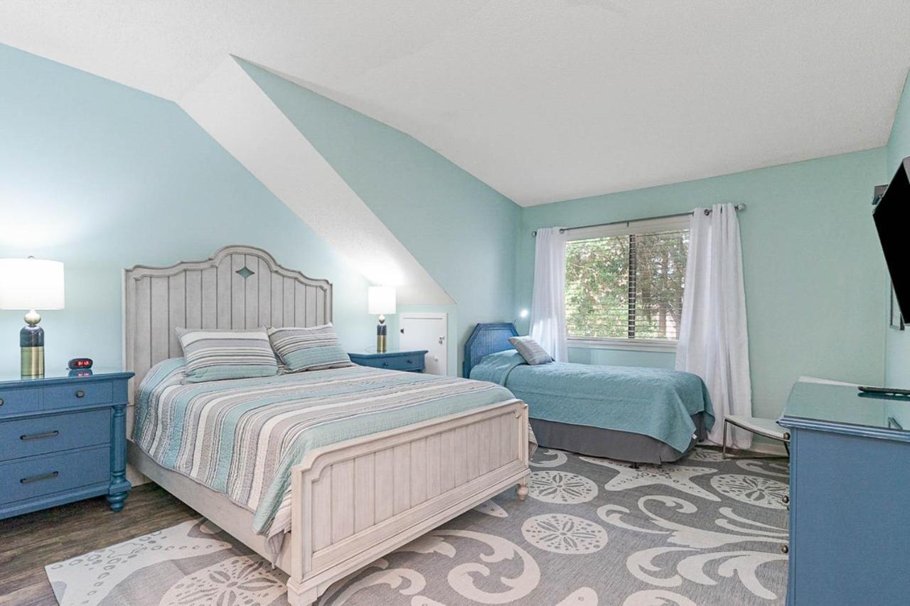 14d Richmond Park - Gorgeously Remodeled 3 Bed, 3 Bath