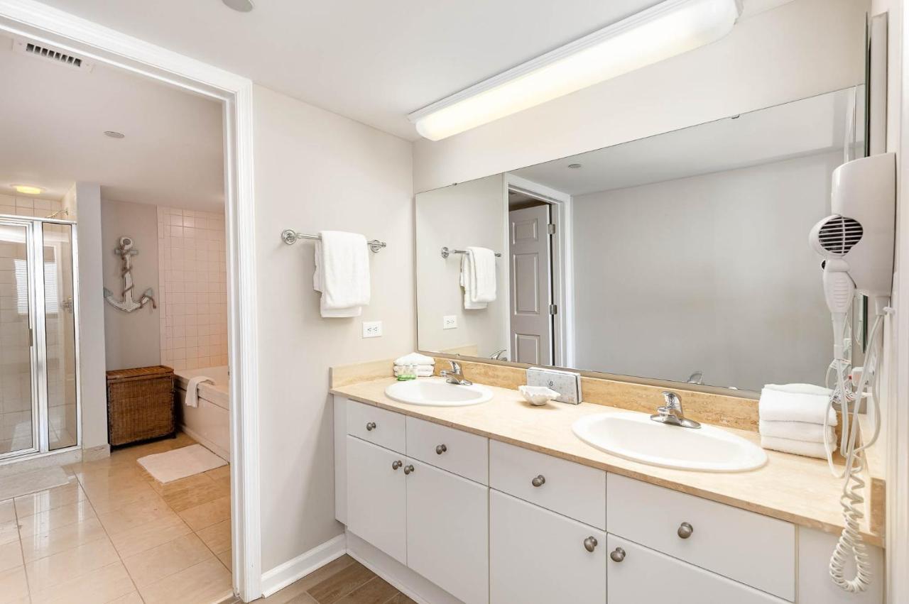 Apartment Ocean Front 2 Bedroom, 2 Bath - 301 Brighton