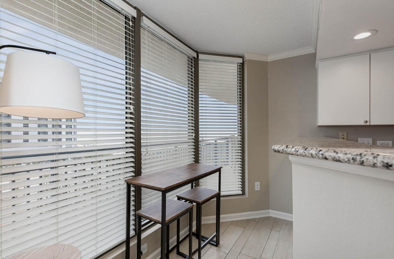 Apartment New To And Newly Re-decorated - 605 Brighton Kingston Plantation