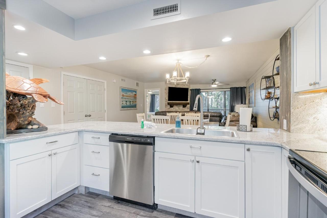 Completely Remodeled And Open 18c Richmond Park *