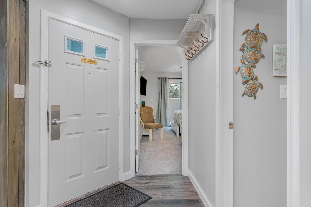 Completely Remodeled And Open 18c Richmond Park *
