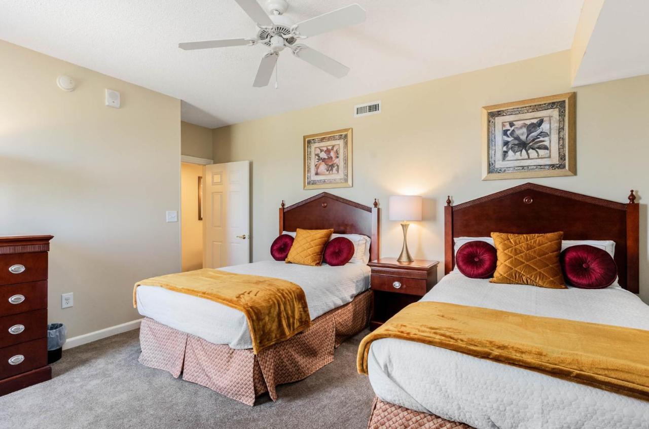 Ocean View 3 Bedroom Unit #1607 Royale Palms Apartment *