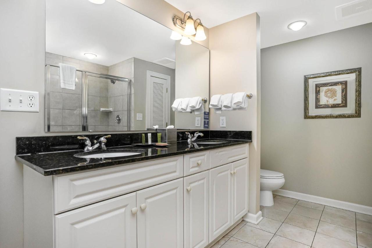 Apartment Stylish Oceanview 2 Bedroom Unit - 1603 Royale Palms - Kingston Plantation