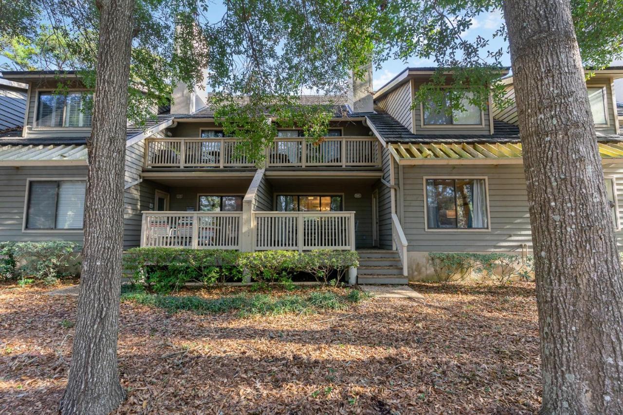 Completely Remodeled And Open 18c Richmond Park Villa