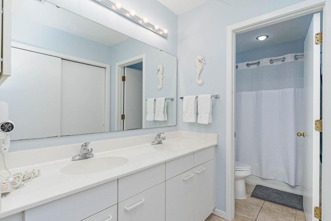 14d Richmond Park - Gorgeously Remodeled 3 Bed, 3 Bath * Myrtle Beach