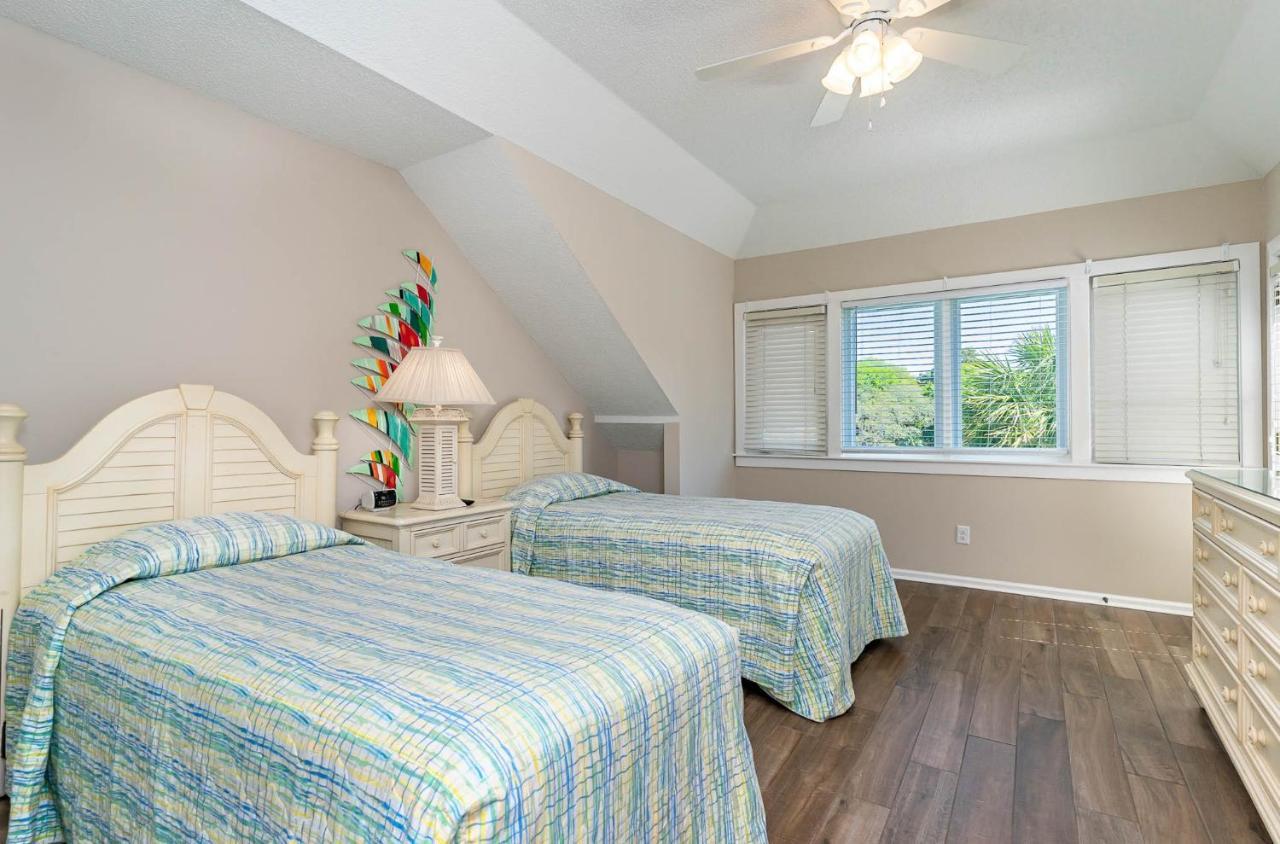 Gorgeous And Spacious 4 Bedroom - 8d Windermere By The Sea Villa *