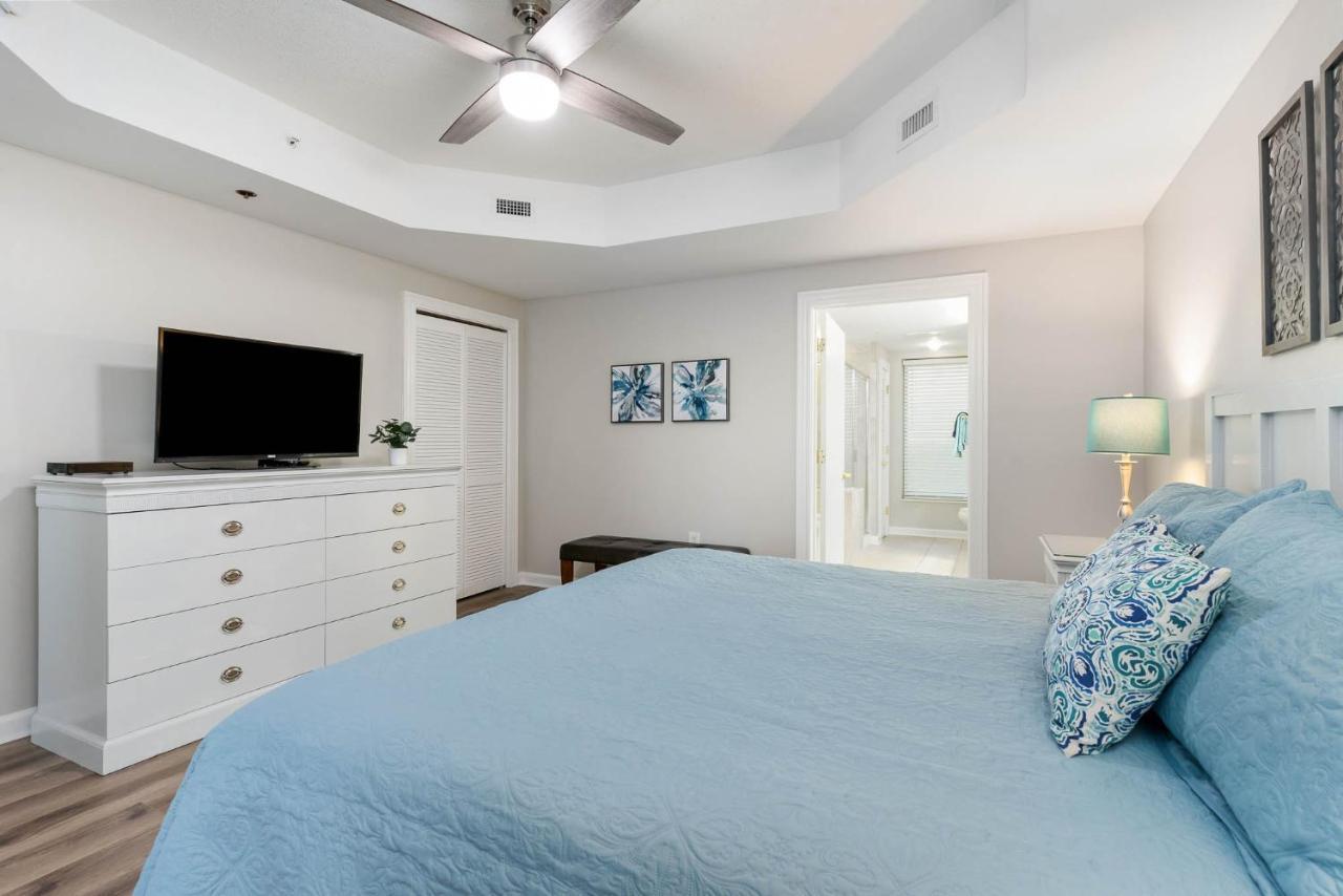 Ocean View 3 Bedroom Unit At Royale Palms-907 *