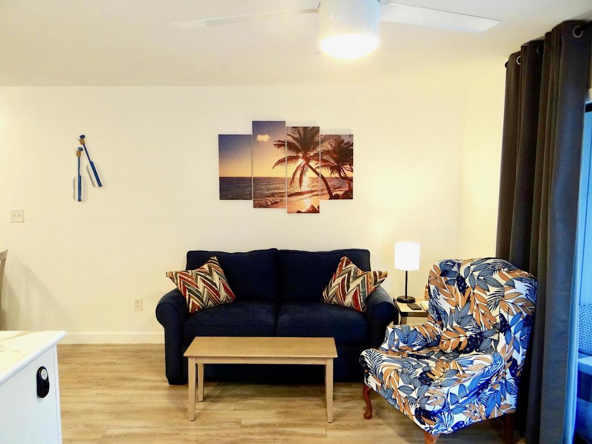 17a Gcr Lovely 2 Bed With Pool In Surfside