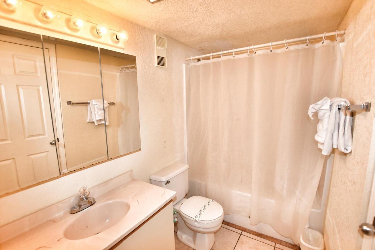 Apartment 1002 Waters Edge *