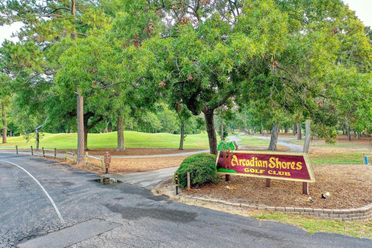 Spacious On Shore Drive Apartment