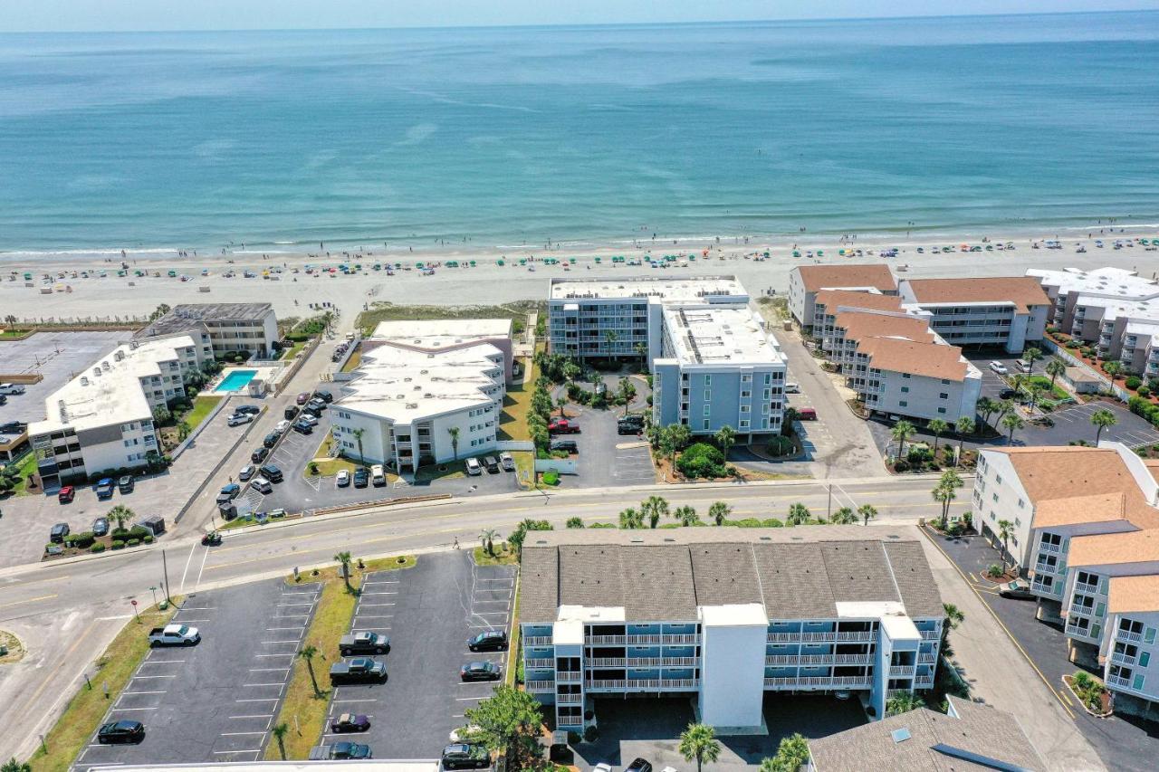 Spacious On Shore Drive