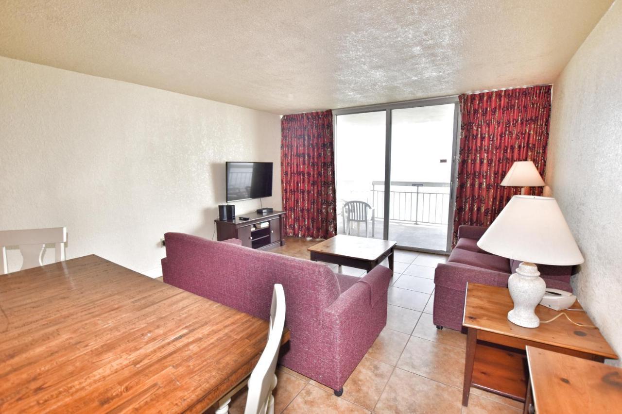1002 Waters Edge Apartment