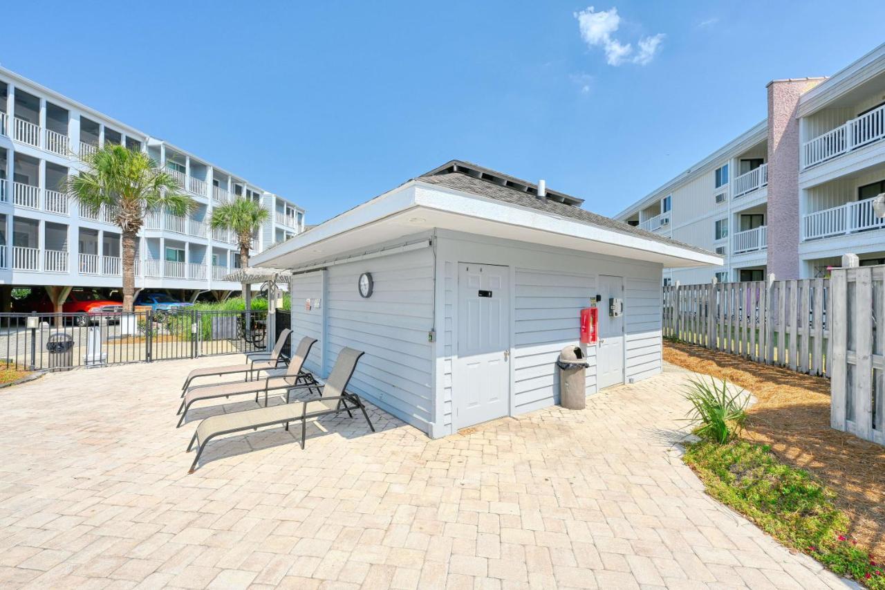 Spacious On Shore Drive *