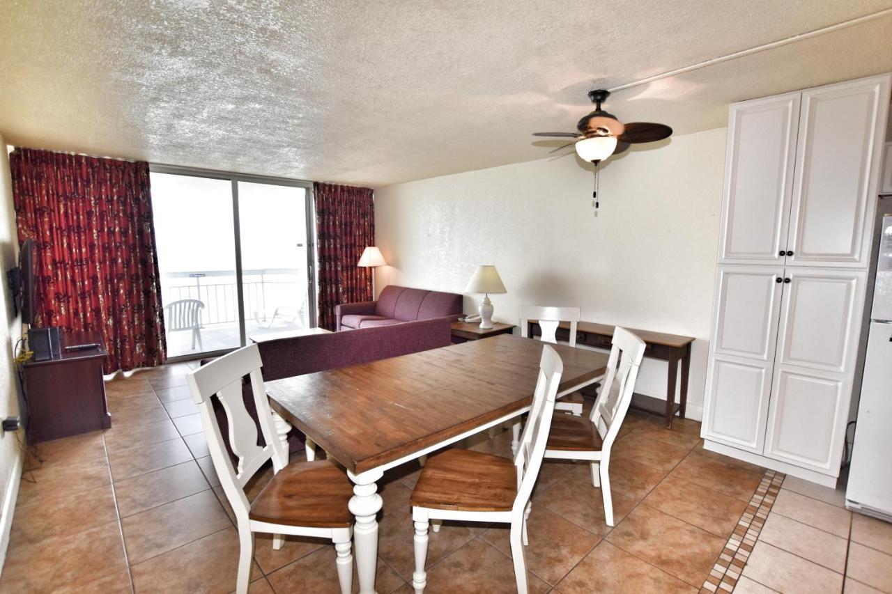 1002 Waters Edge Apartment