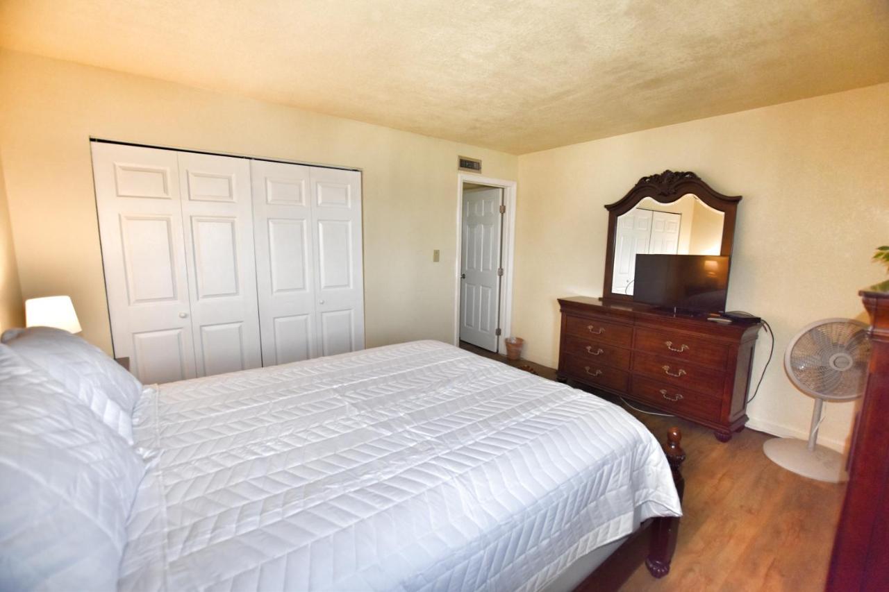 0901 Waters Edge Apartment *