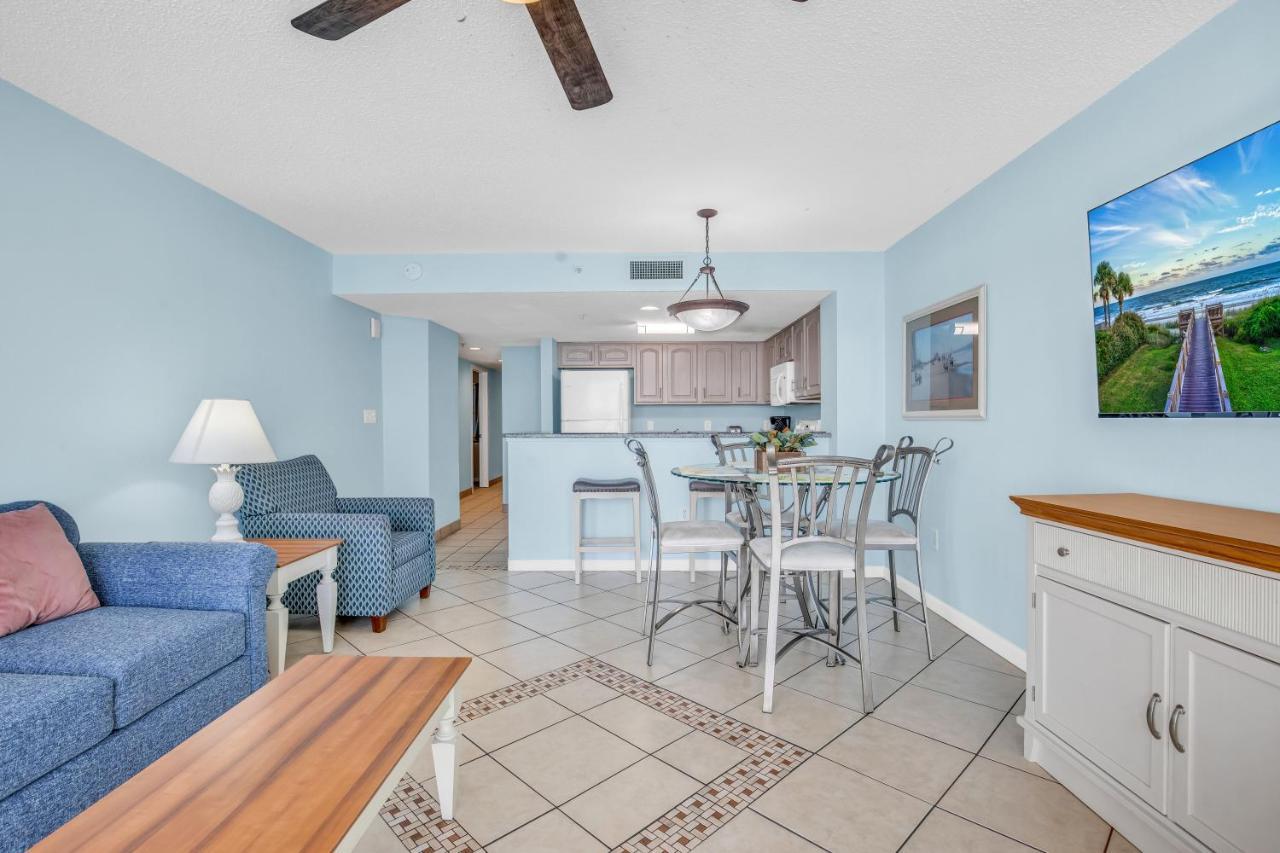 Stunning Views And Amazing Amenities In Atlantica Apartment