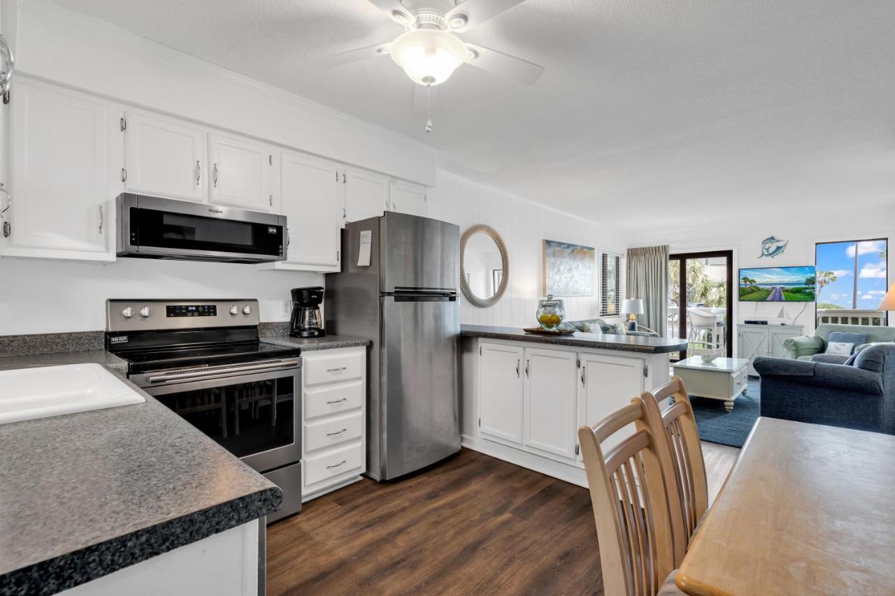 2 Bedroom Ocean Forest Steps Away From Pristine Sandy Beaches *