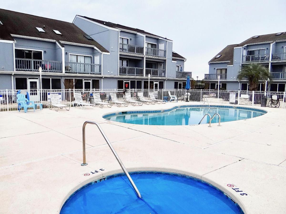 17a Gcr Lovely 2 Bed With Pool In Surfside