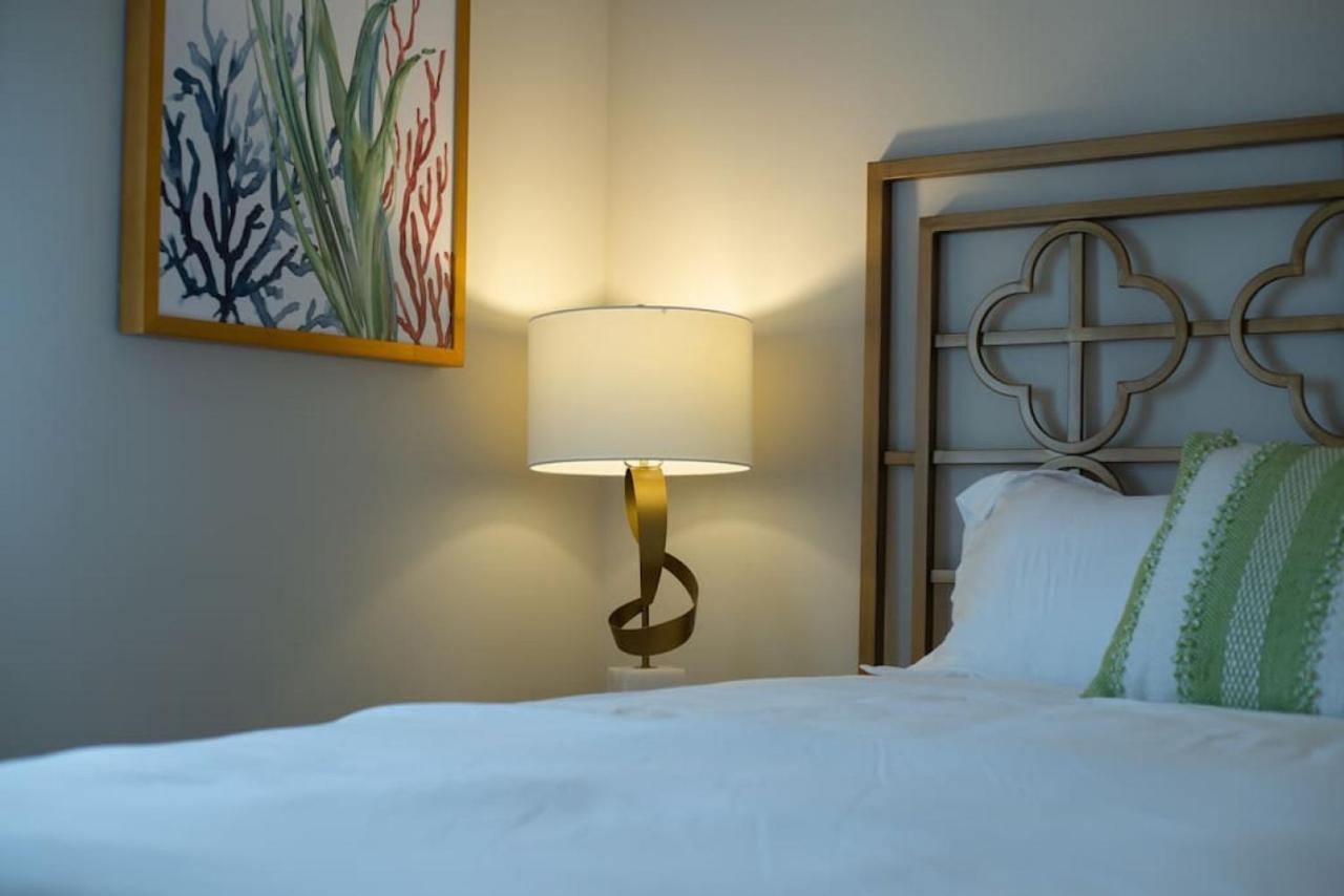 Lovely 4br King Beds Steps To And Pier J Apartment