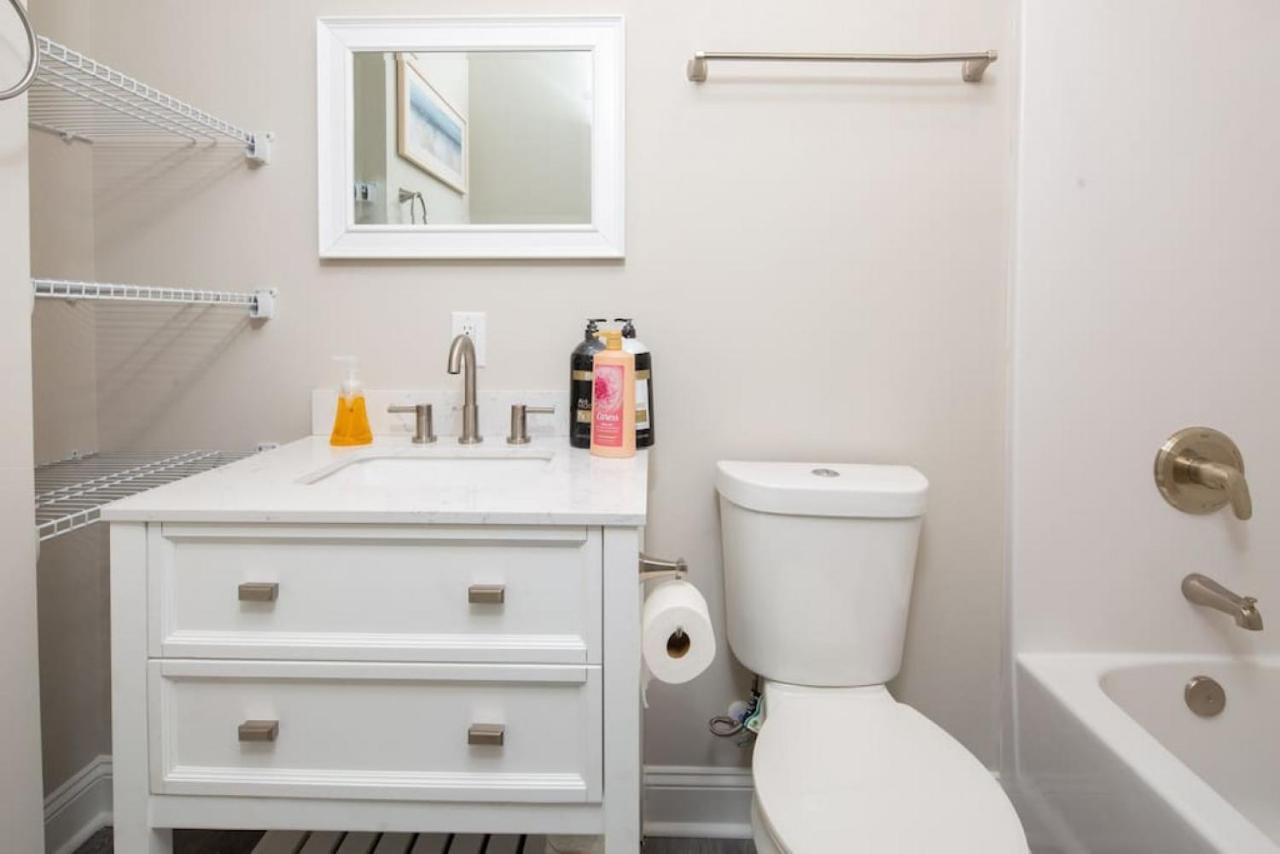 Lovely 4br King Beds Steps To And Pier J Apartment Myrtle Beach