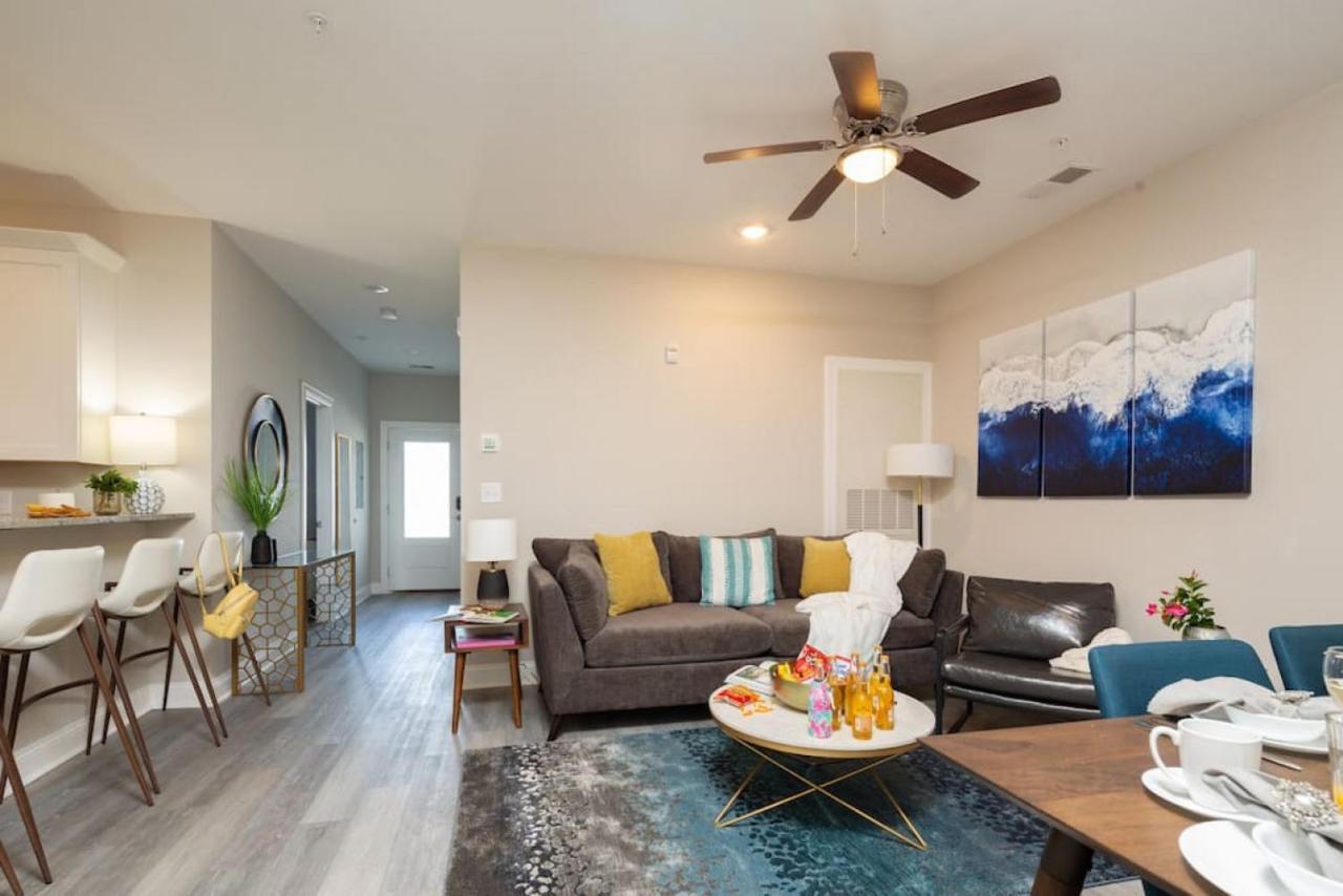 Lovely 4br King Beds Steps To And Pier J