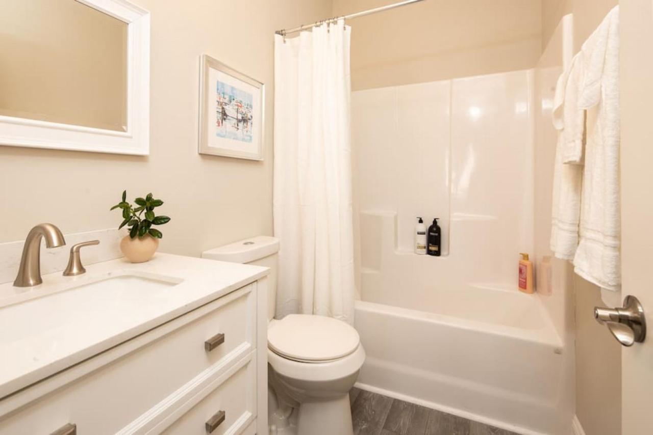 Modern 4br Near And Pier King Beds D Apartment