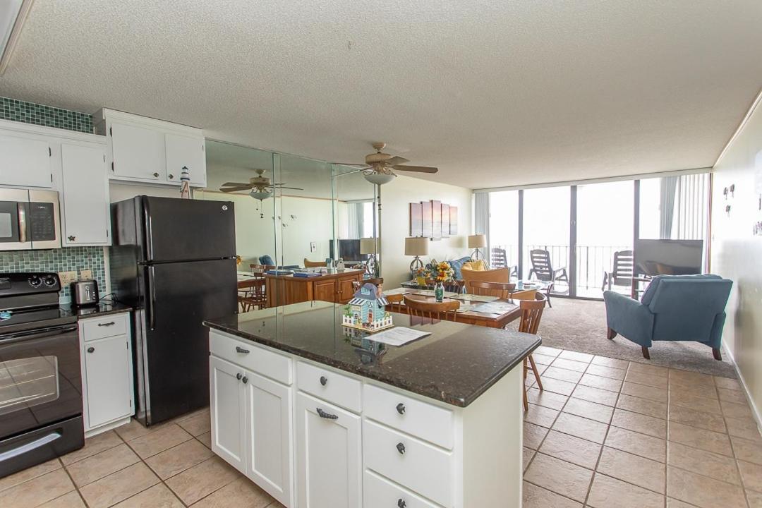 Royal Garden 515 Apartment *